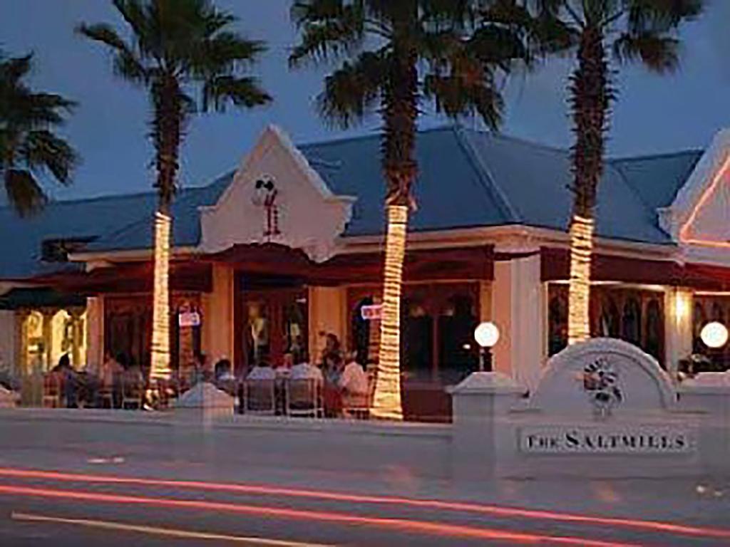 The Inn At เกรซเบย์ ภายนอก รูปภาพ